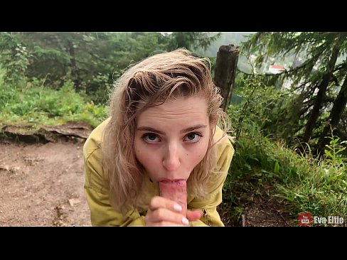 ❤️ Dekle pogoltne spermo po javnem fafanju - Eva Elfi ❤️❌ Porno na porno sl.josporn-com.ru ﹏